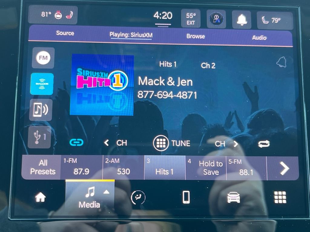 New 2025 Jeep Grand Cherokee Altitude image 20