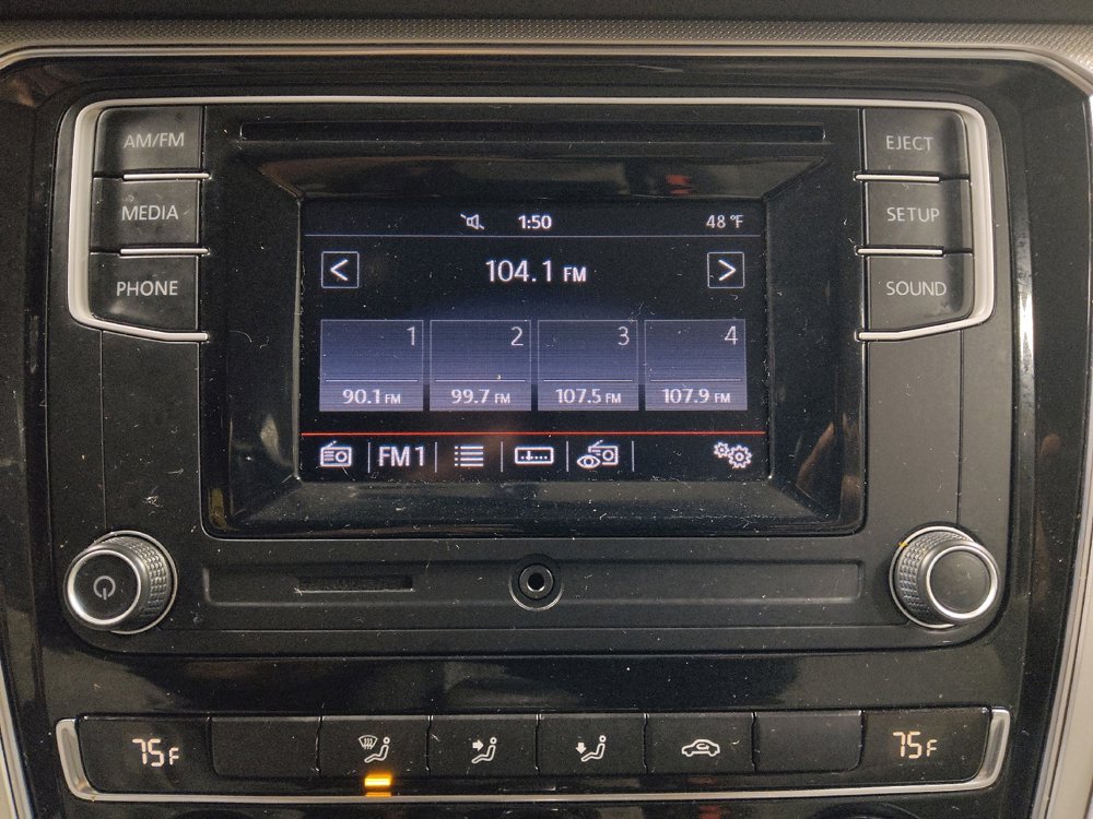 Used 2016 Volkswagen Passat 1.8T S image 25