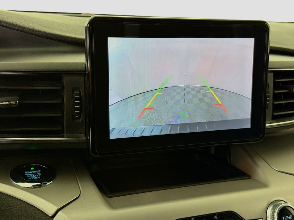 Used 2021 Ford Explorer XLT w/ Equipment Group 202A image 16