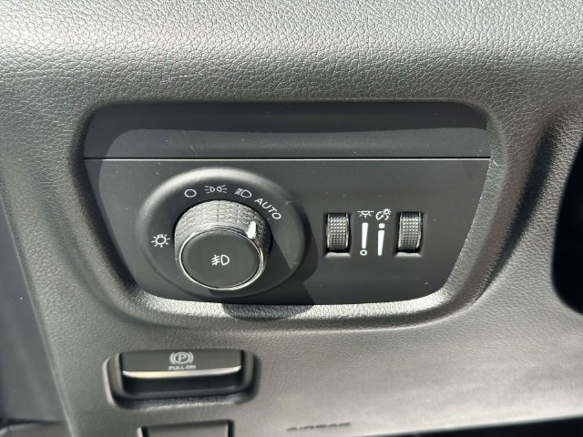 Certified 2024 Jeep Grand Cherokee L Overland w/ Luxury Tech Group IV AWD/4WD image 29