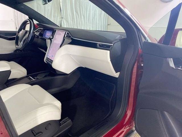 Used 2017 Tesla Model X 90D AWD/4WD image 33