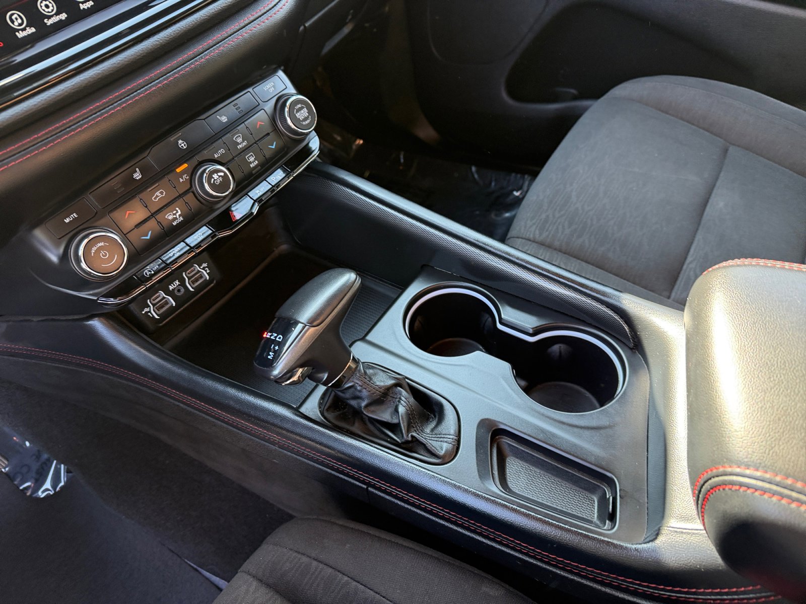 Used 2023 Dodge Durango GT image 13