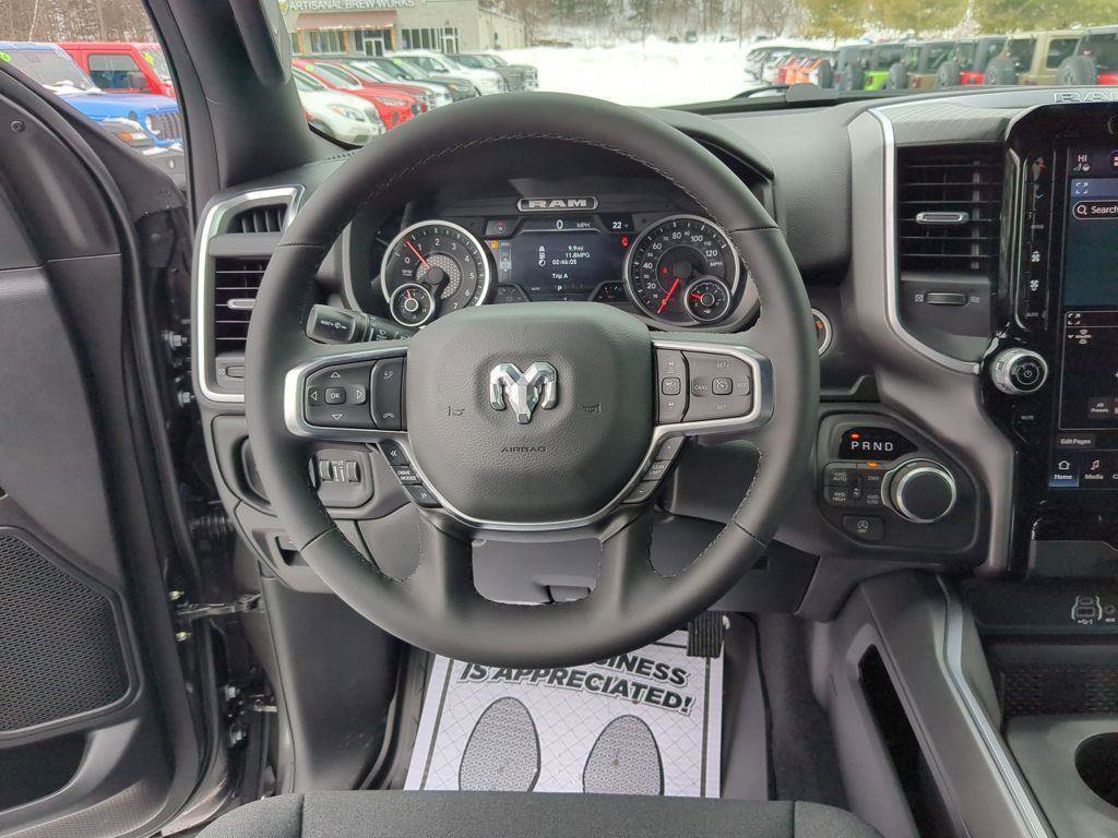 New 2026 RAM 1500 Big Horn AWD/4WD image 14