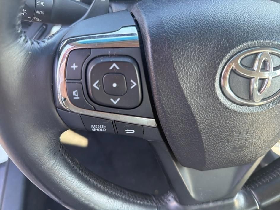 Used 2017 Toyota Avalon Limited image 13