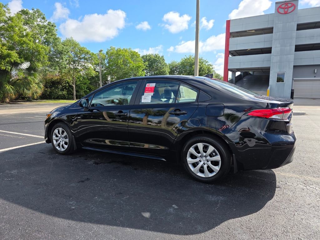 New 2026 Toyota Corolla LE FWD image 9
