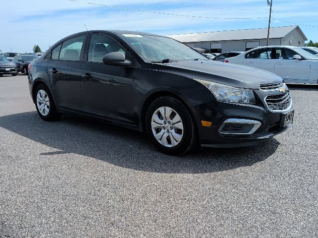 Used 2016 Chevrolet Cruze LS FWD image 2