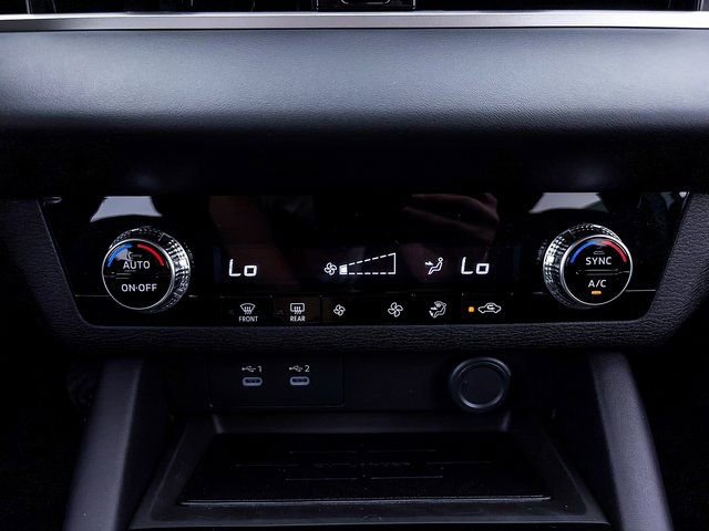 New 2025 Mitsubishi Outlander ES image 17