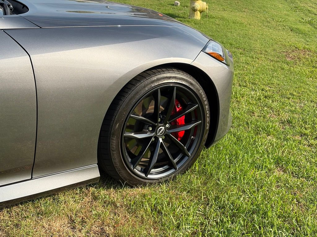 Certified 2025 Nissan Z Performance w/ Floor Mat Package RWD image 9