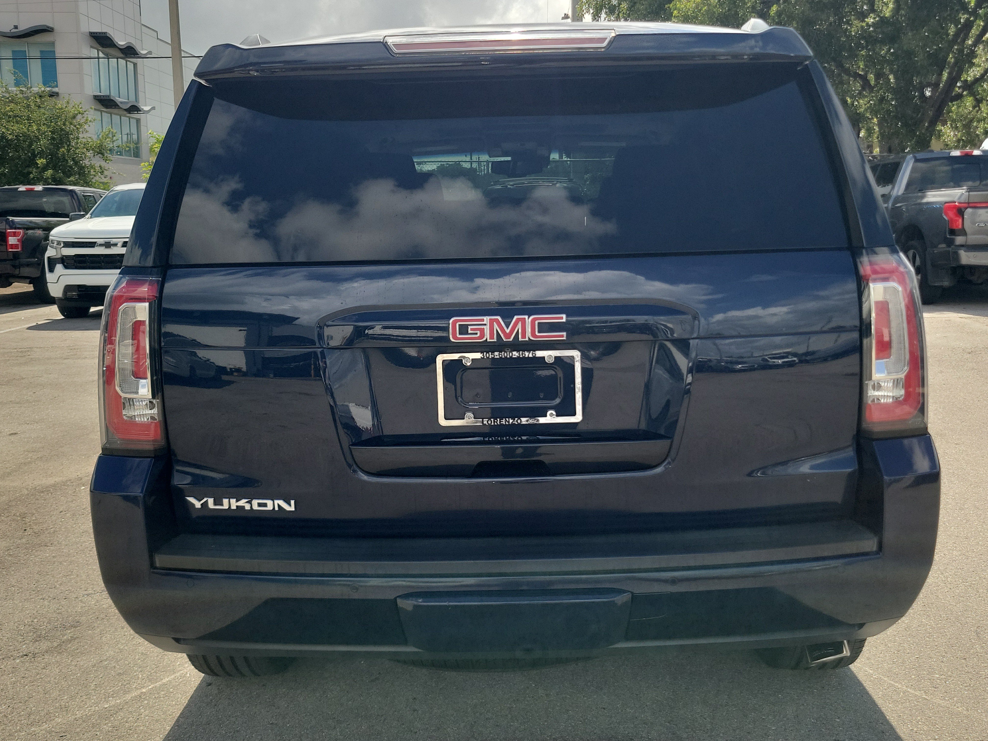 Used 2019 GMC Yukon SLT w/ Open Road Package RWD image 6