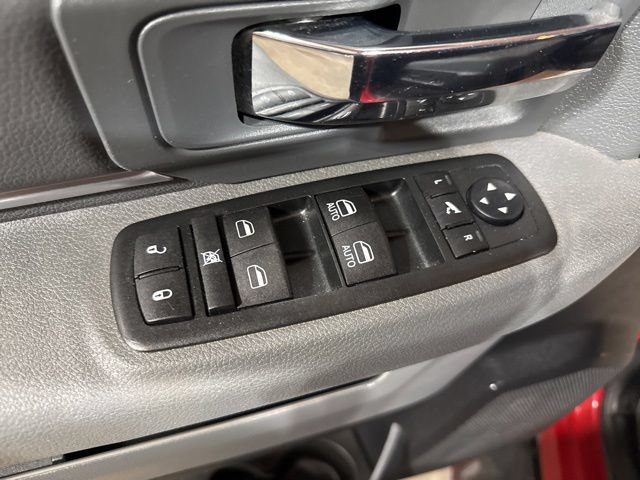 Used 2015 RAM 1500 Big Horn AWD/4WD image 3