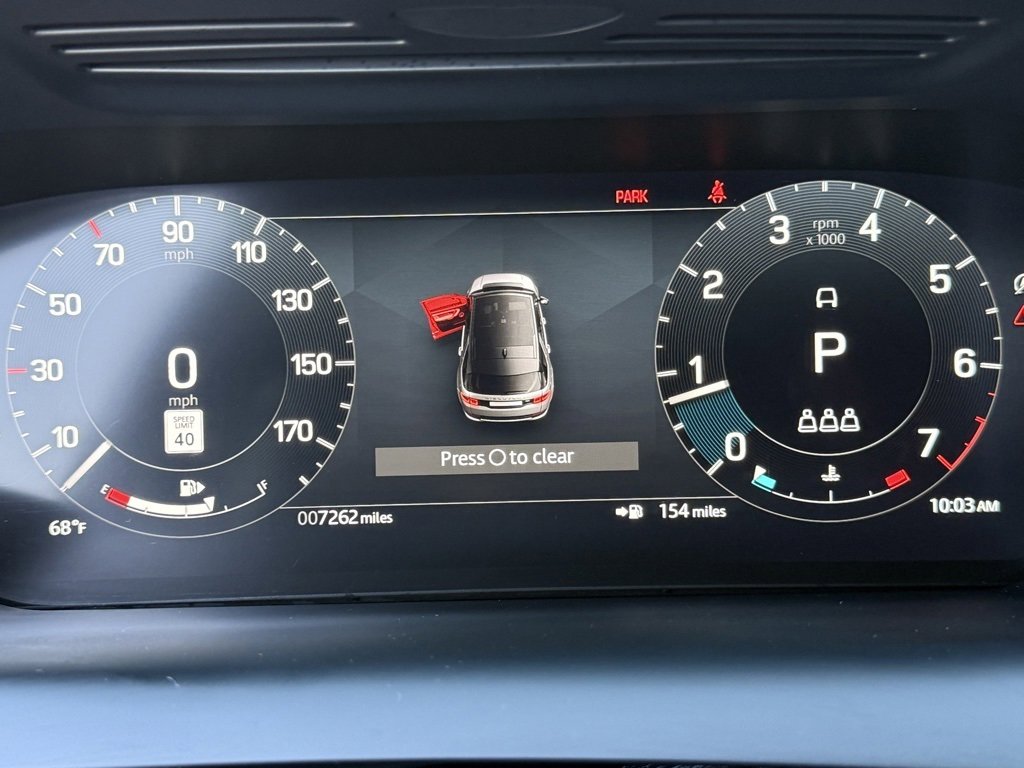 Used 2025 Land Rover Discovery Sport S image 22