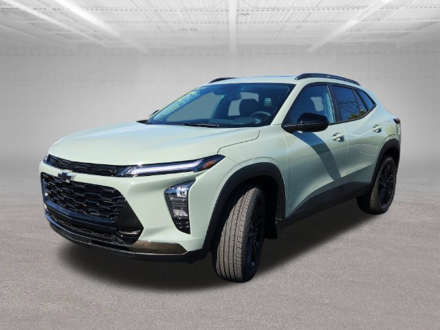 New 2026 Chevrolet Trax ACTIV w/ Sunroof Package FWD image 3