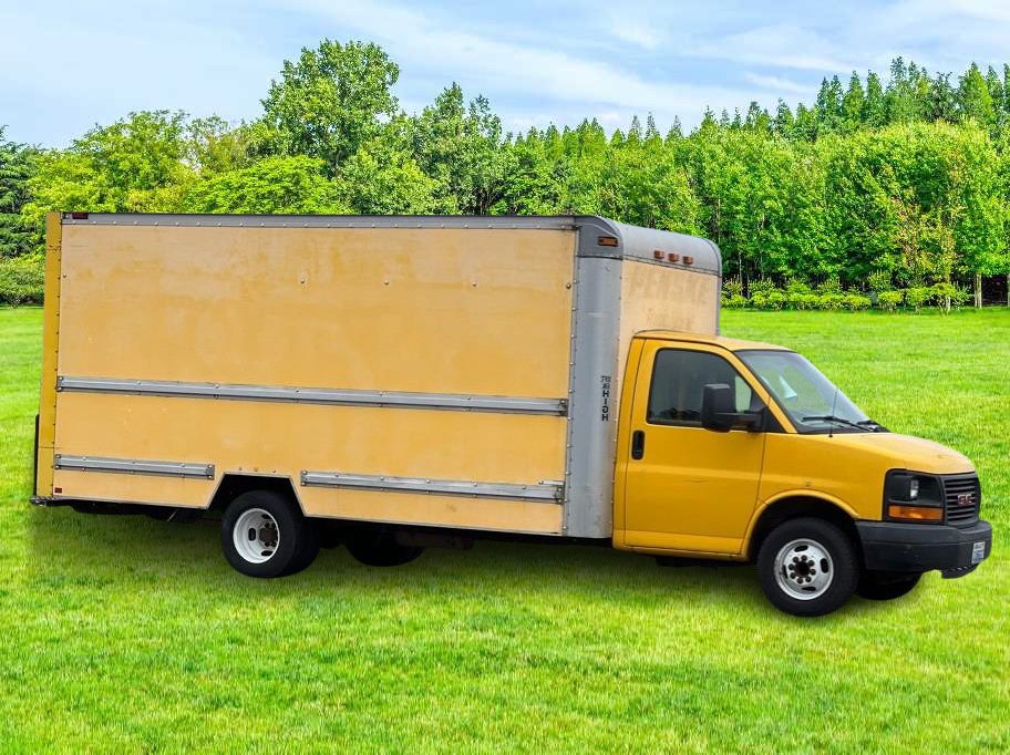 Used 2008 GMC Savana 3500 RWD image 1