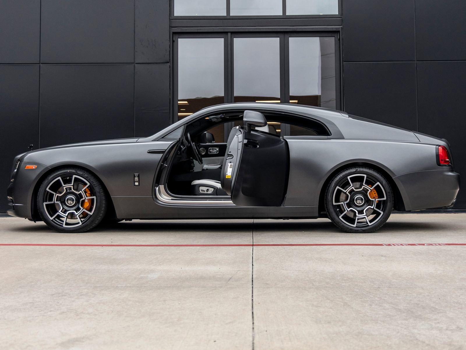 Used 2018 Rolls-Royce Wraith RWD image 11