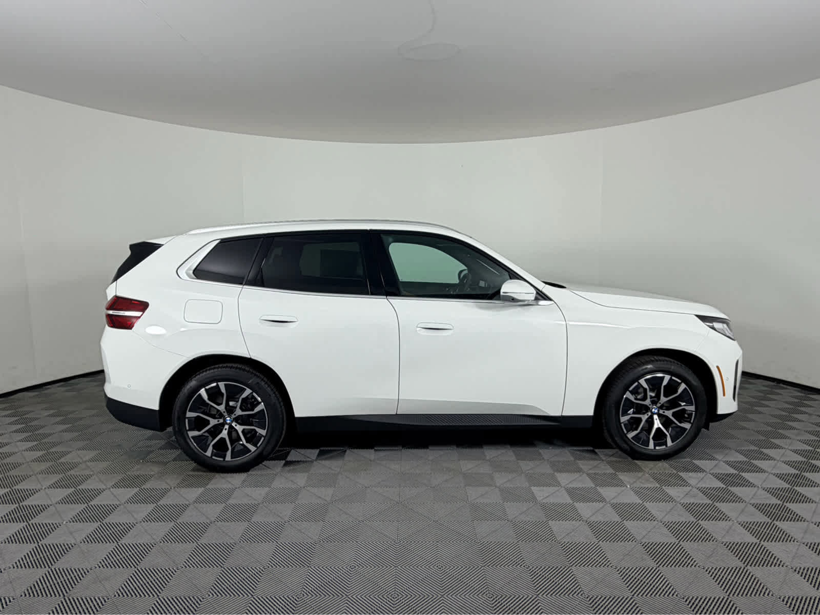 New 2026 BMW X3 xDrive30 w/ Premium Package AWD/4WD image 2