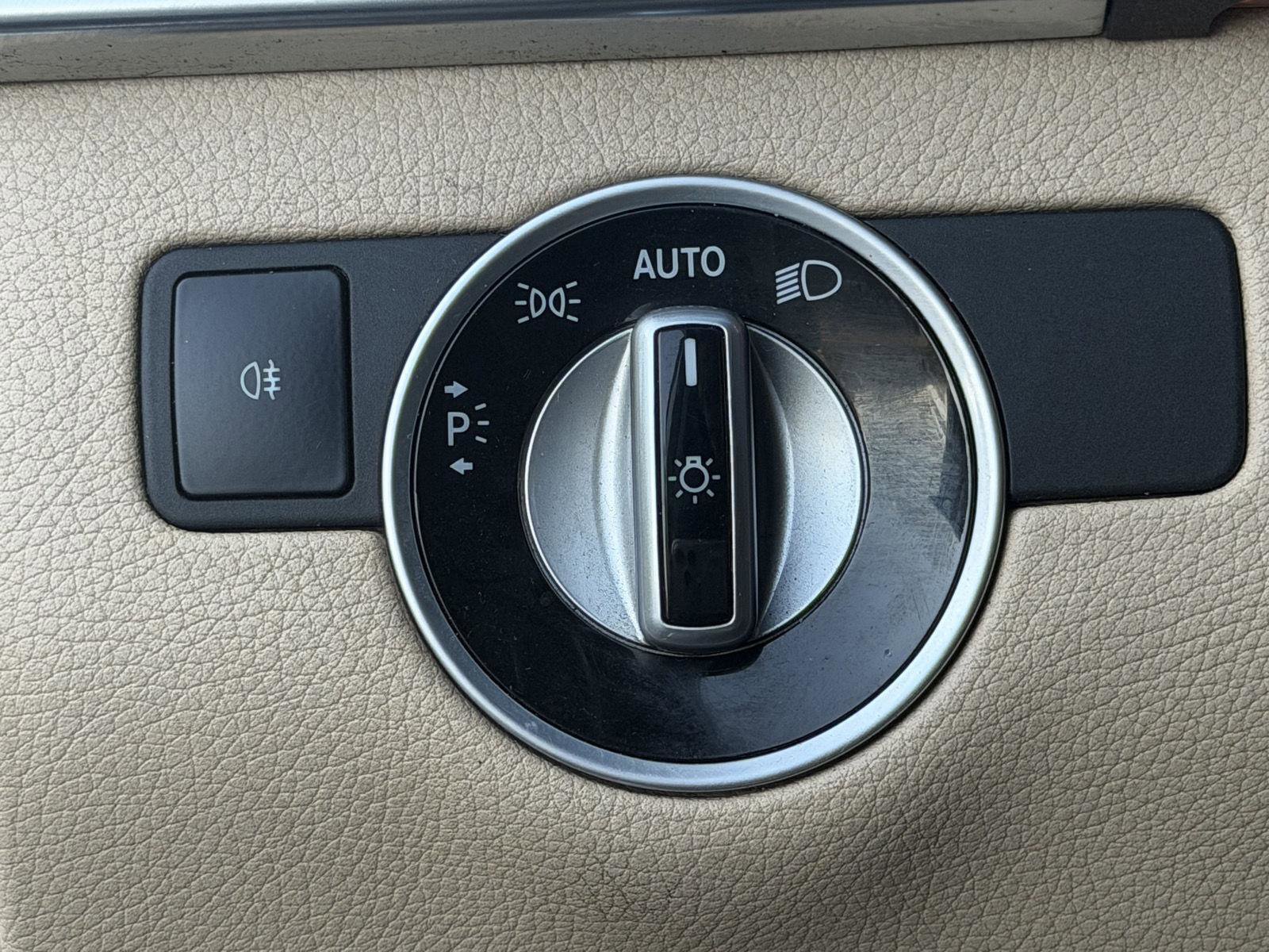 Used 2017 Mercedes-Benz GLS 450 4MATIC w/ Premium Package image 29