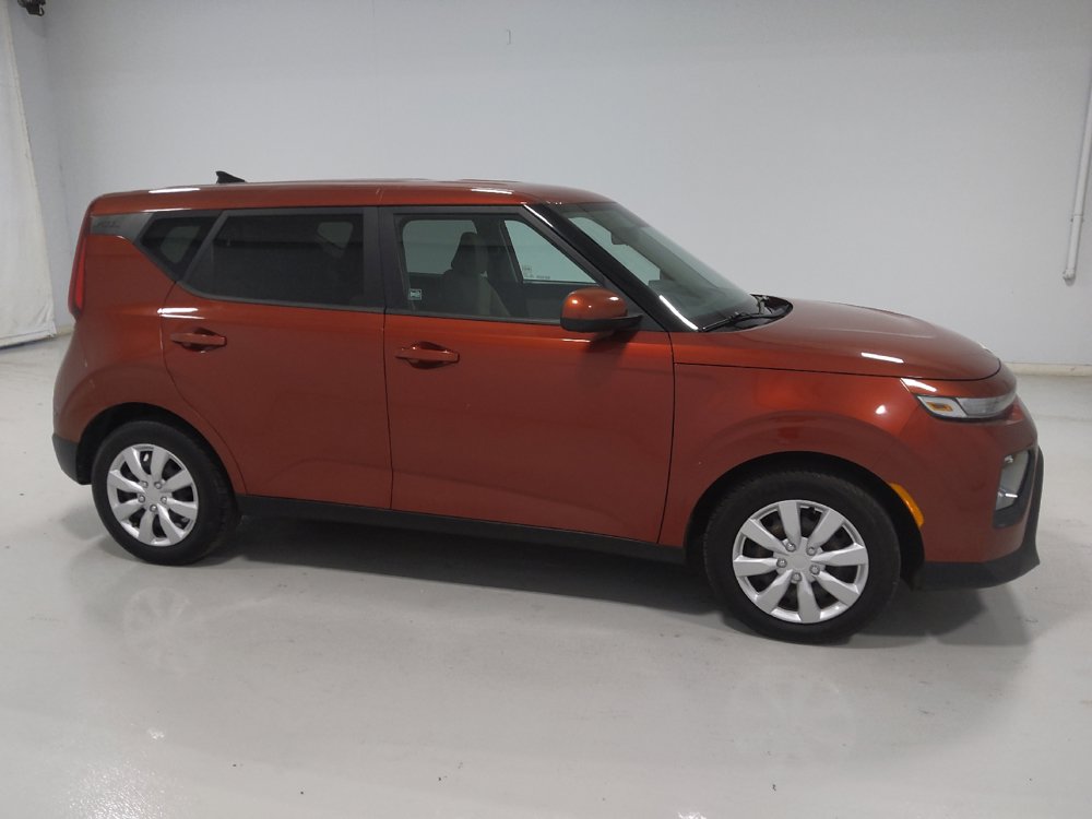 Used 2022 Kia Soul LX FWD image 11