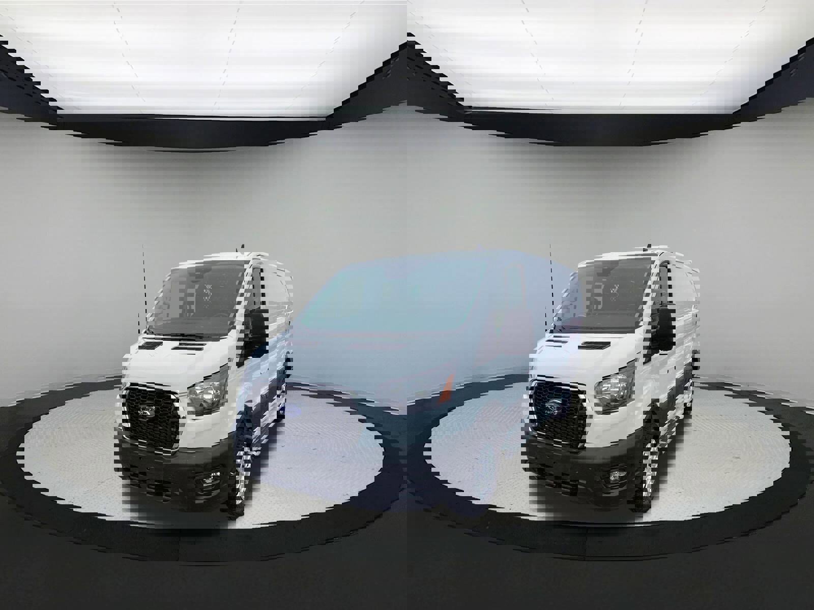 Used 2024 Ford Transit 250 Low Roof w/ Exterior Upgrade Package image 4