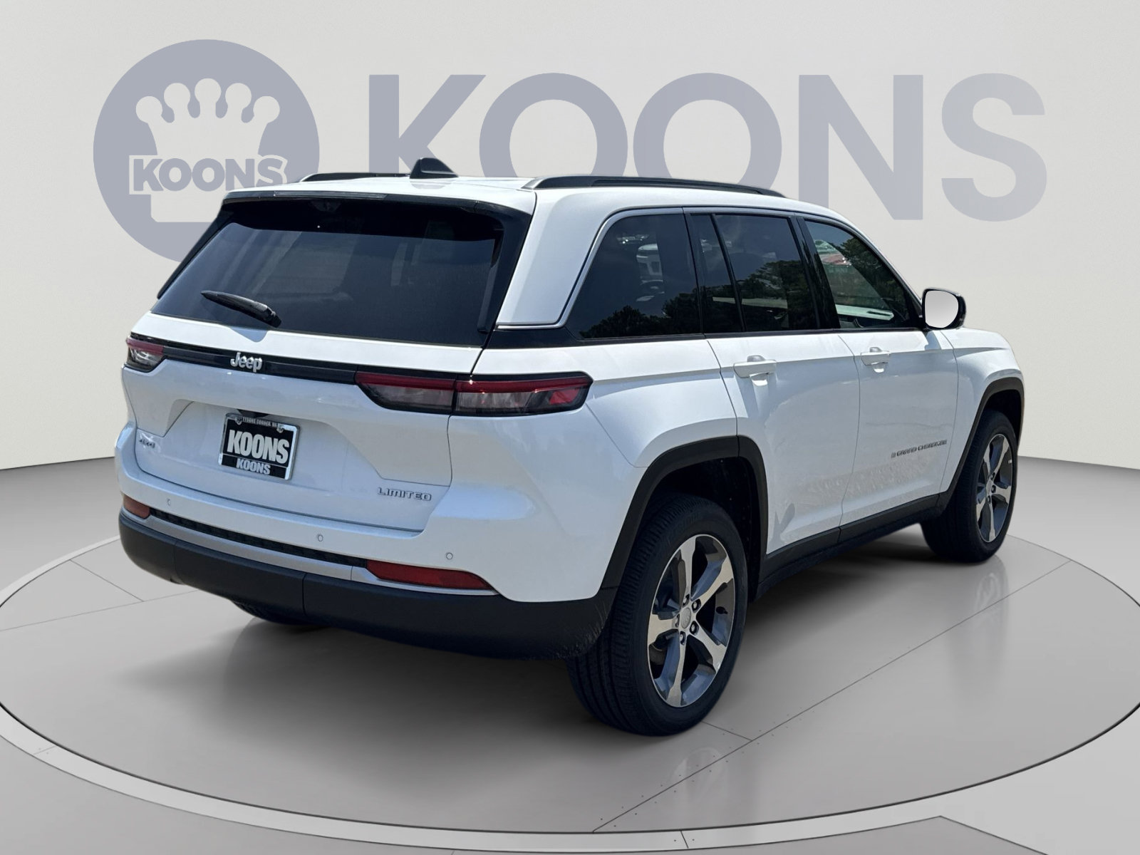 New 2026 Jeep Grand Cherokee Limited w/ Luxury Tech Group II AWD/4WD image 7