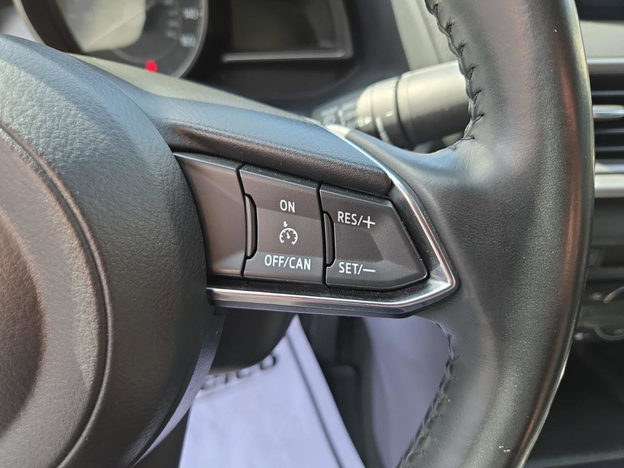 Used 2018 MAZDA MAZDA3 Touring FWD image 20
