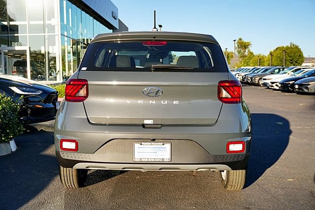 New 2026 Hyundai Venue SE FWD image 10