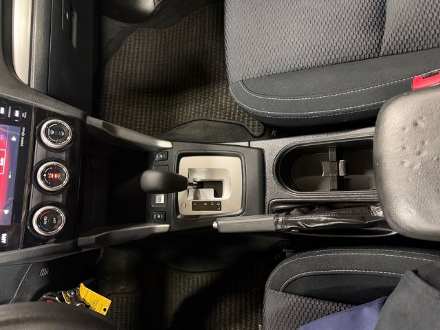 Used 2017 Subaru Forester 2.5i Premium w/ All-Weather Package AWD/4WD image 34