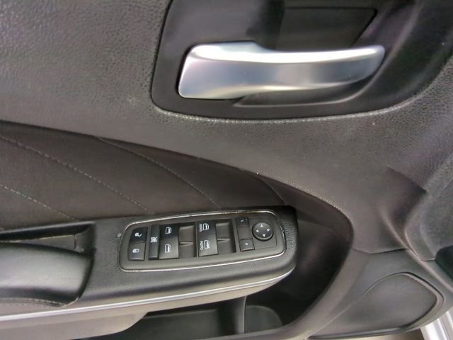 Used 2022 Dodge Charger SXT image 24