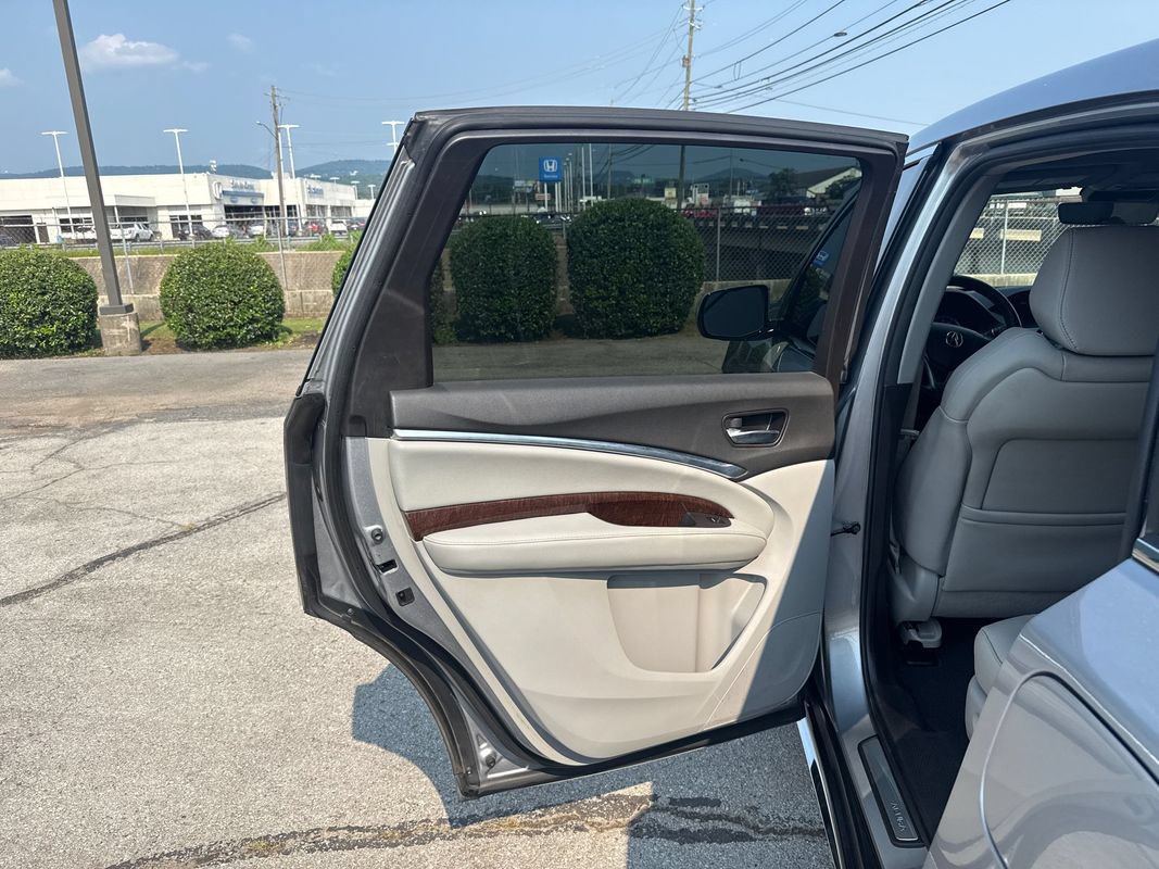 Used 2020 Acura MDX SH-AWD image 11