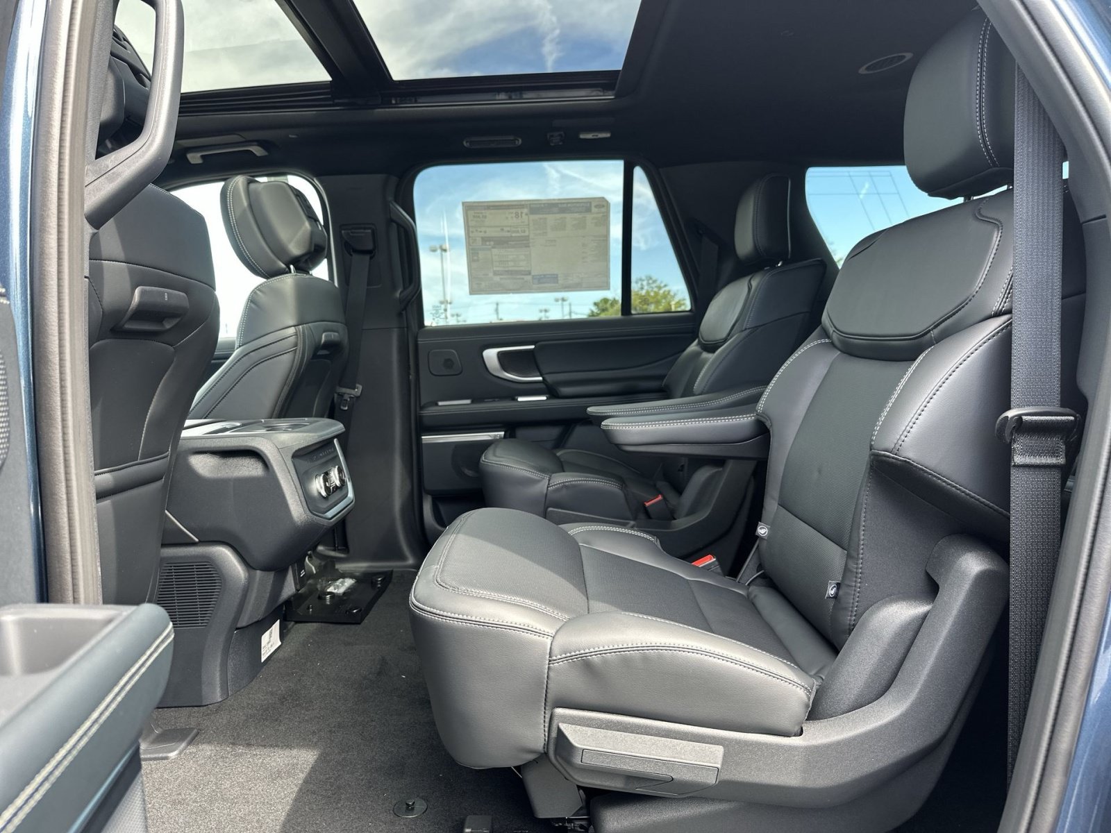 New 2027 Ford Expedition Max Platinum w/ Stealth Performance Package AWD/4WD image 26