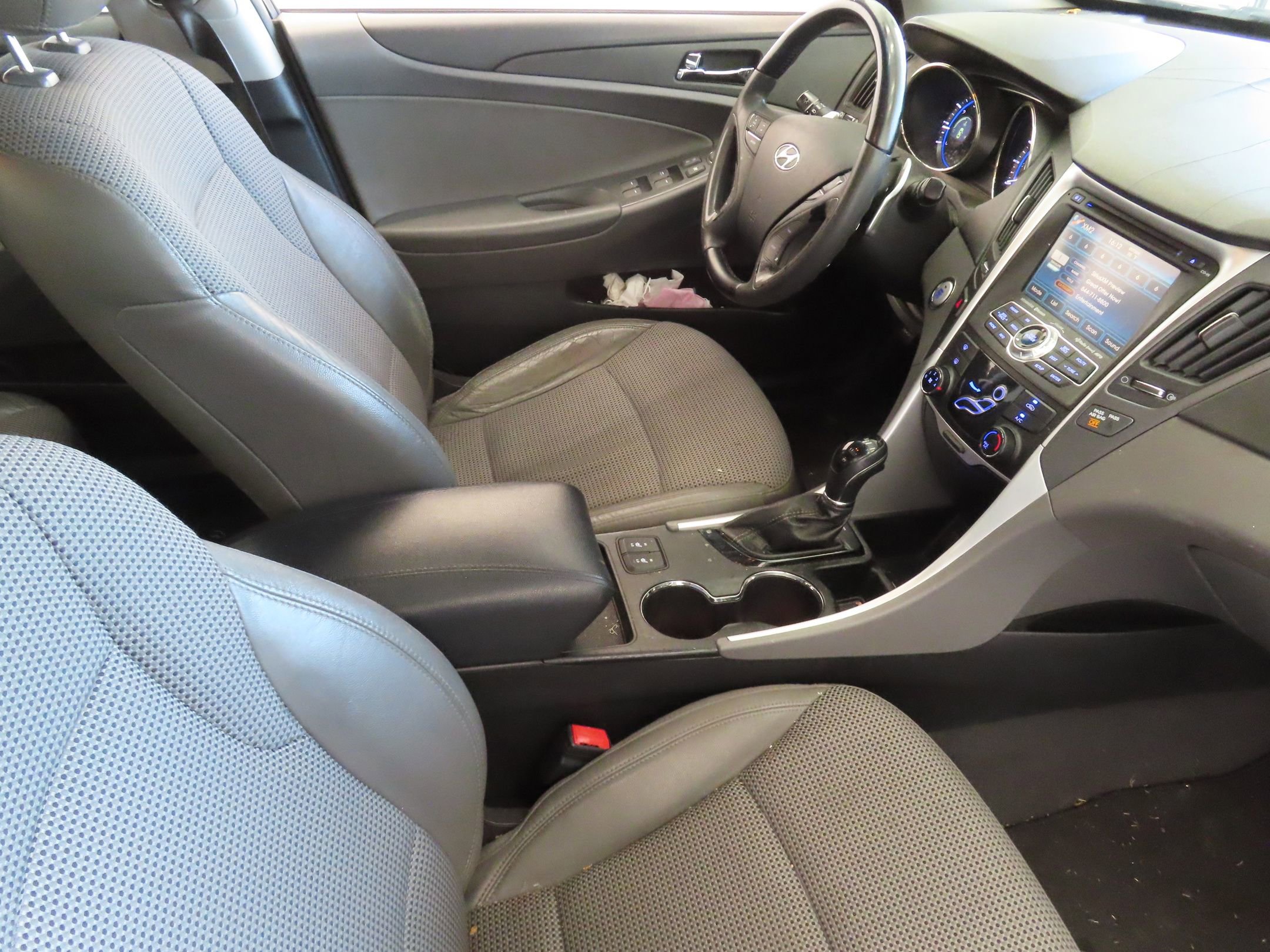 Used 2013 Hyundai Sonata SE w/ Navigation & Sunroof Pkg FWD image 23