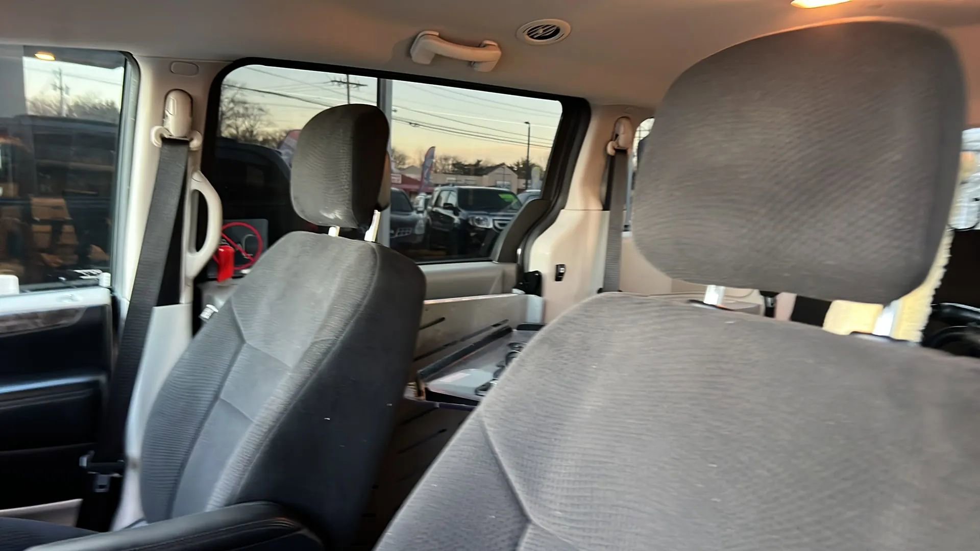 Used 2011 Dodge Grand Caravan Mainstreet w/ PWR Convenience Group FWD image 32