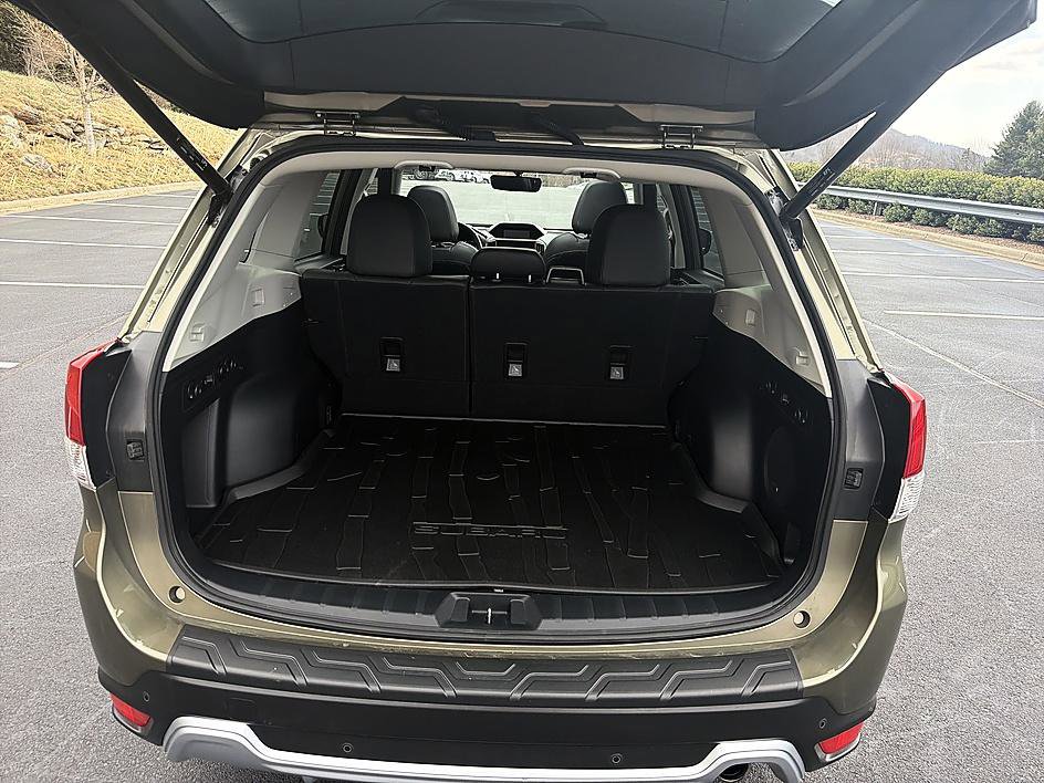 Used 2023 Subaru Forester Touring AWD/4WD image 23