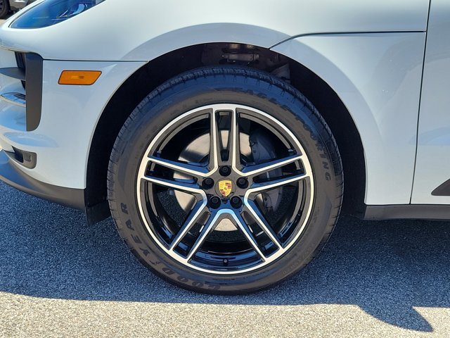 Certified 2020 Porsche Macan AWD/4WD image 14