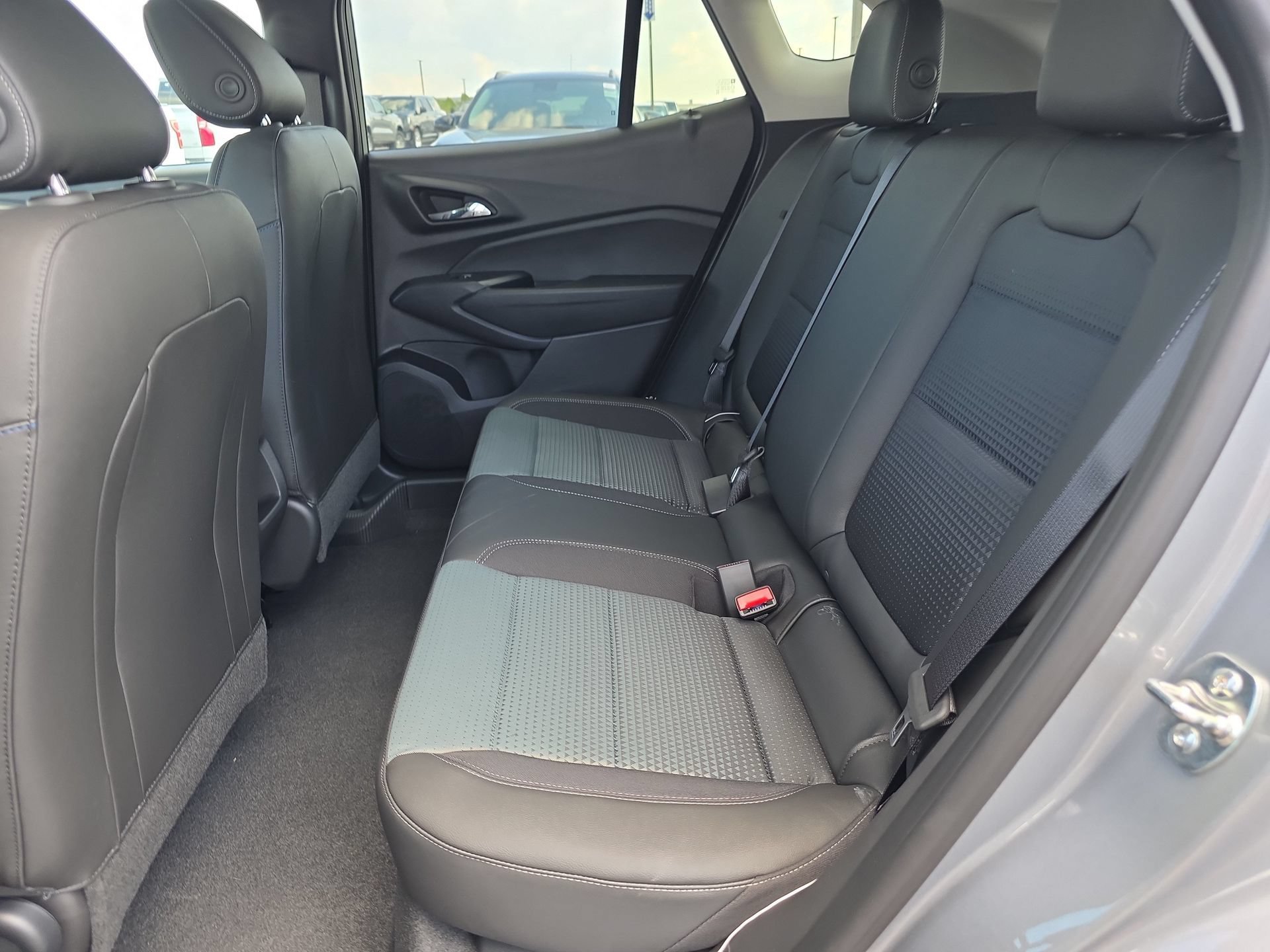 New 2026 Chevrolet Trax LT w/ Driver Confidence Package FWD image 11