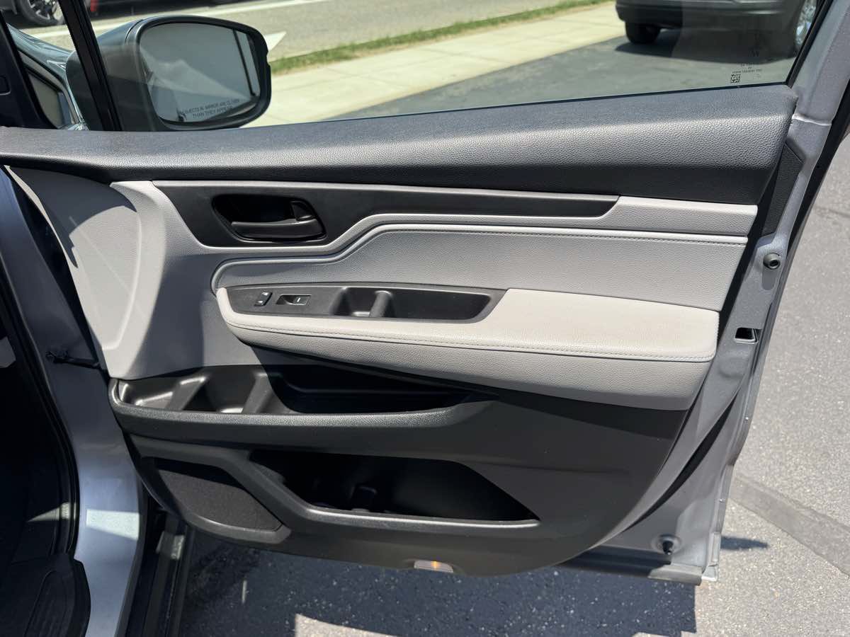 Used 2019 Honda Odyssey EX-L image 18