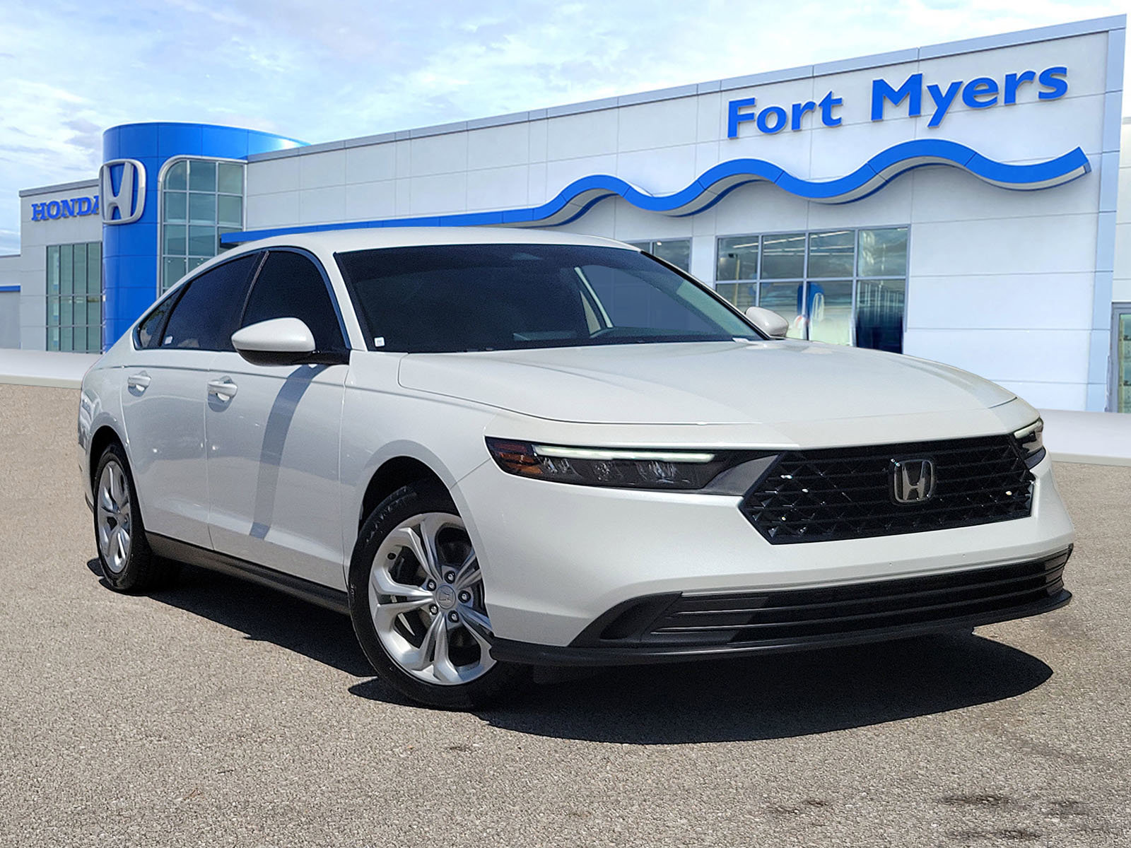 Used 2023 Honda Accord LX image 1