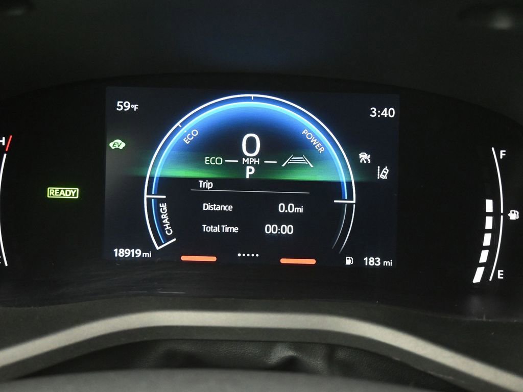 Used 2025 Toyota Camry XSE FWD image 12