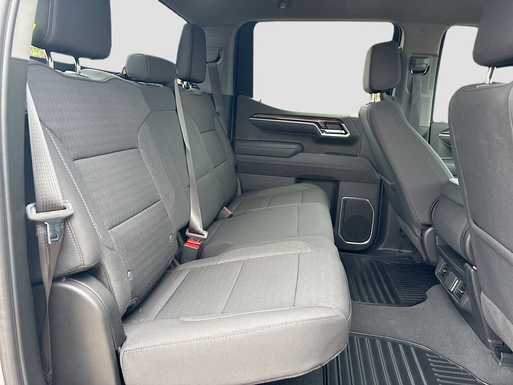 Used 2025 Chevrolet Silverado 1500 LT AWD/4WD image 26