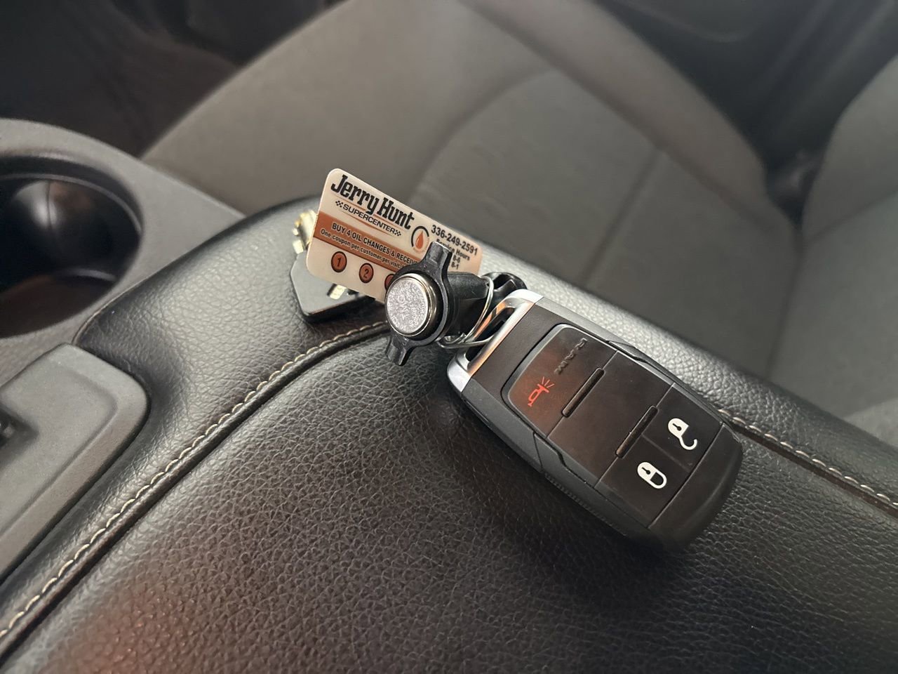 Used 2024 RAM 2500 Tradesman w/ Chrome Appearance Group image 17