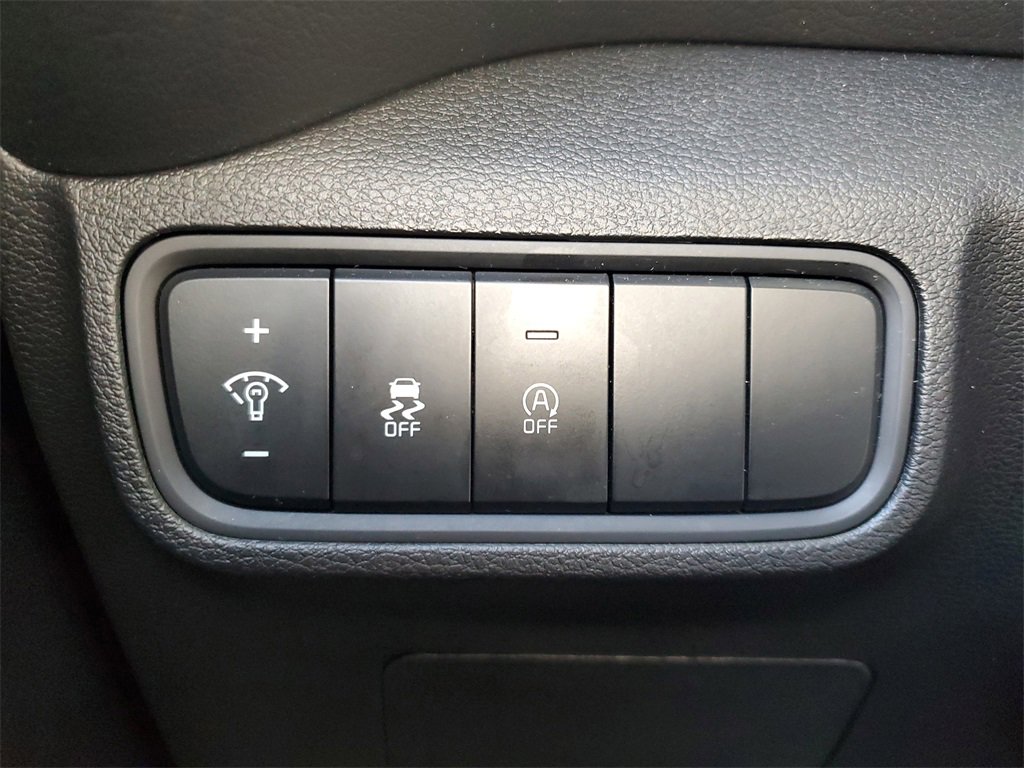 Certified 2024 Kia Soul LX w/ Option Group 015 image 30