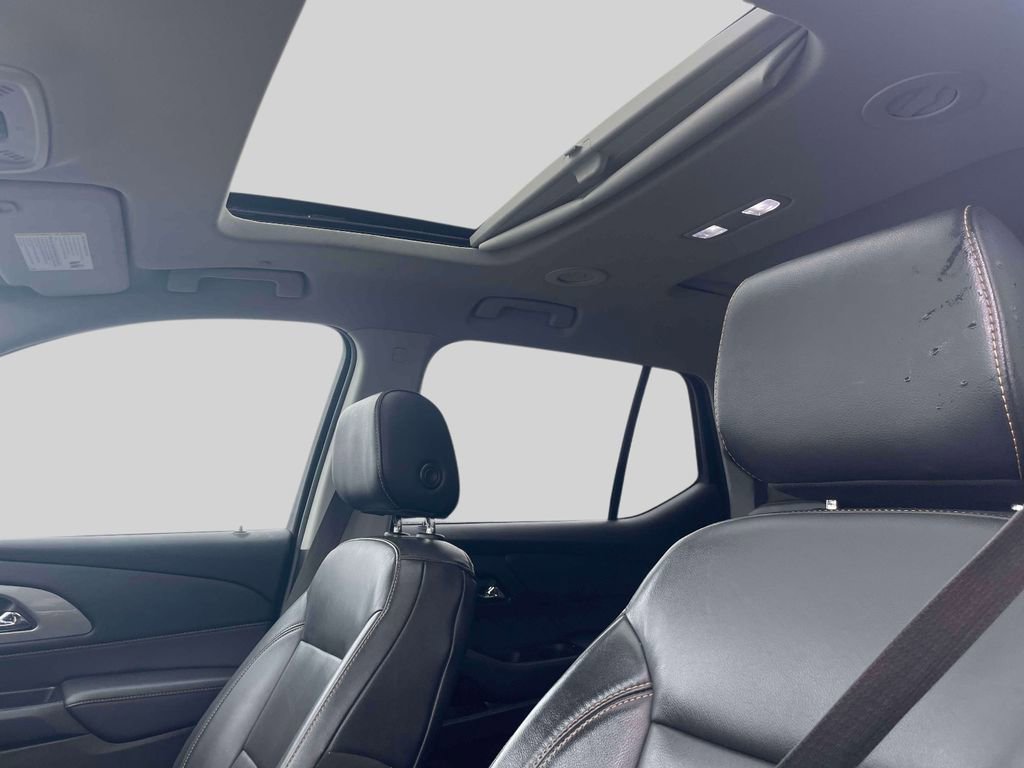 Used 2019 Chevrolet Traverse LT w/ LT Premium Package AWD/4WD image 21