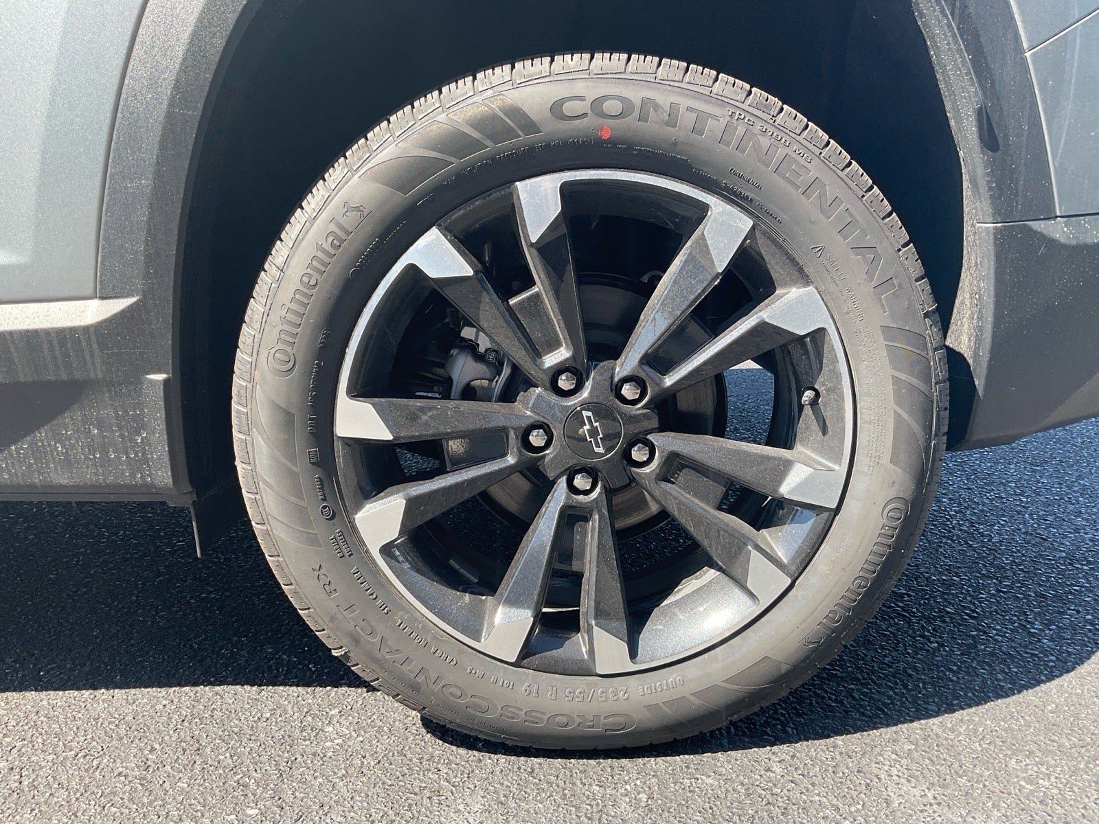 New 2026 Chevrolet Equinox RS w/ Convenience Package III AWD/4WD image 10