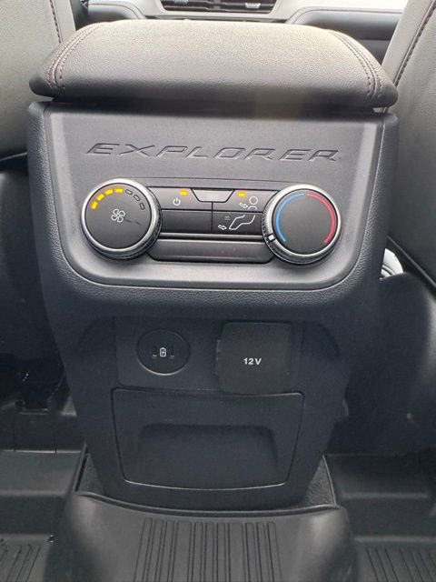 Used 2026 Ford Explorer Active w/ Active Comfort Package image 19