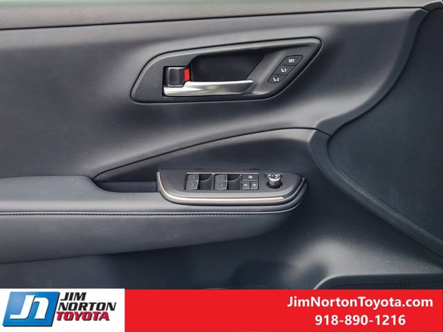 Used 2023 Toyota Crown AWD/4WD image 27