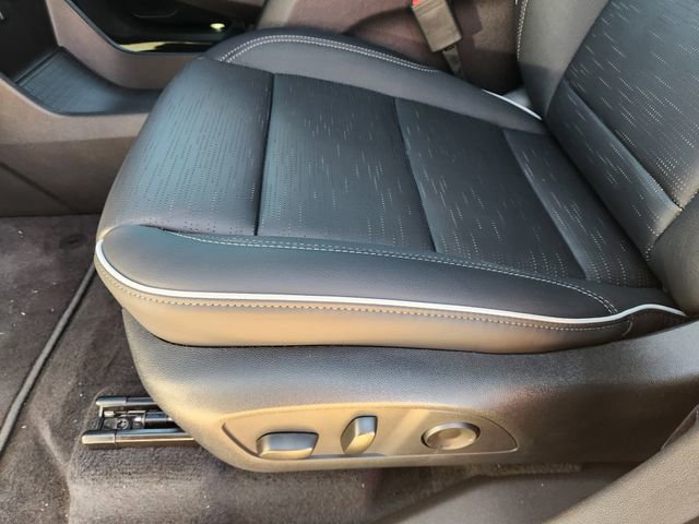 New 2026 Buick Enclave Sport Touring w/ Power Package FWD image 32