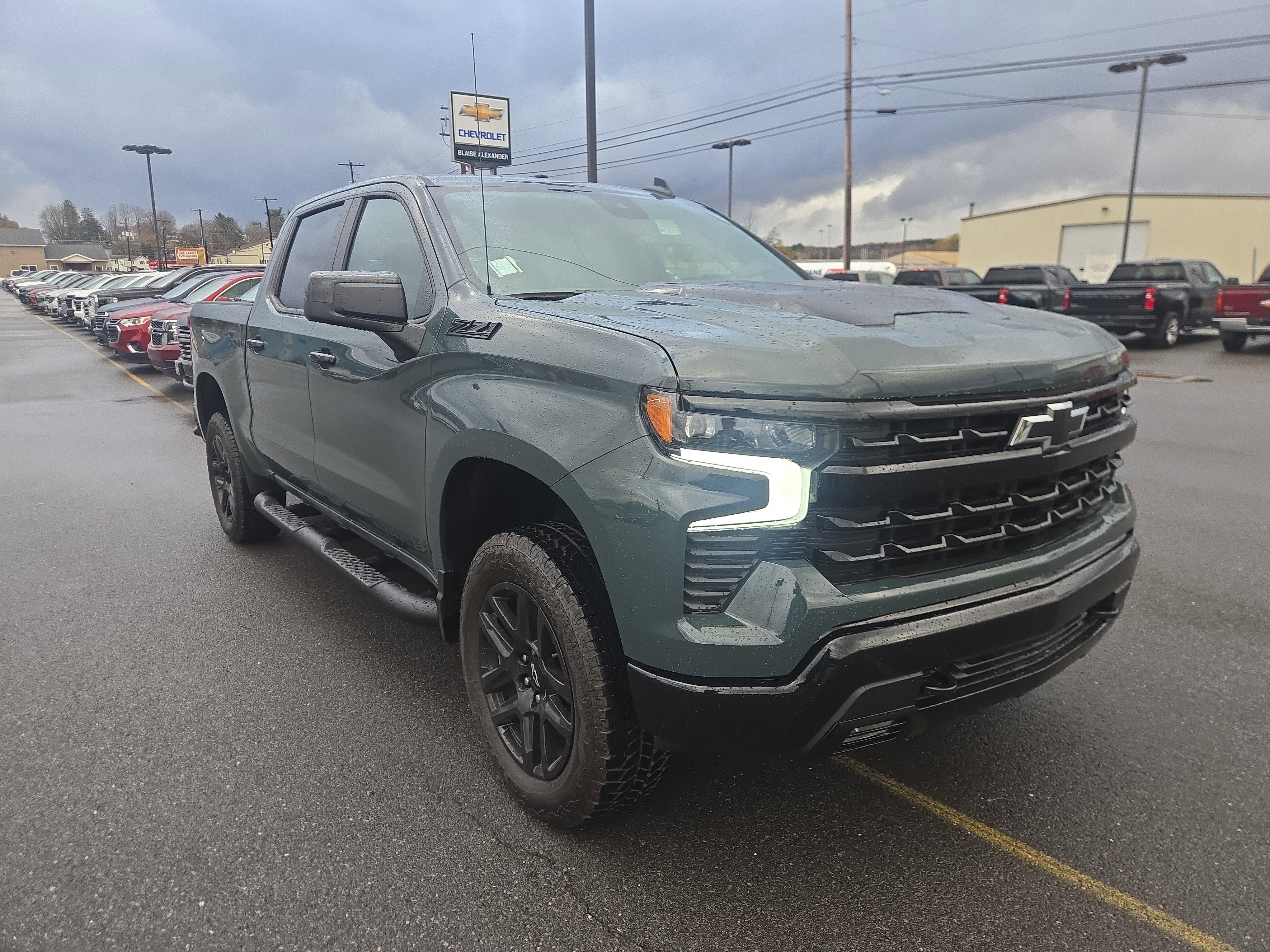 New 2026 Chevrolet Silverado 1500 LT Trail Boss w/ Dark Appearance Package