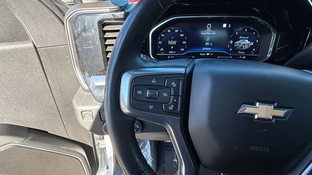 Used 2023 Chevrolet Silverado 1500 LT image 22