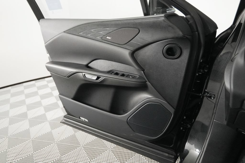 Certified 2025 Lexus RX 450h AWD w/ Convenience Package image 12