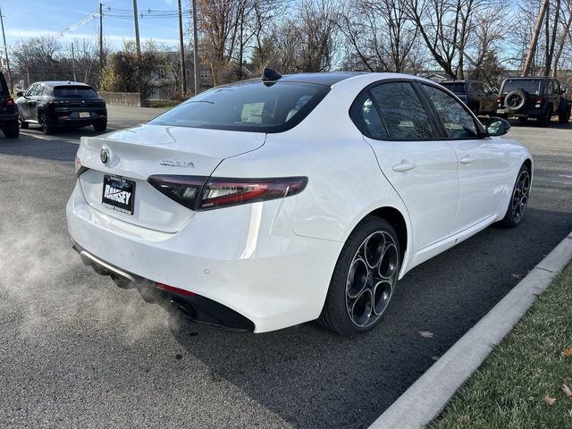 New 2025 Alfa Romeo Giulia AWD w/ Driving Assist Package image 8