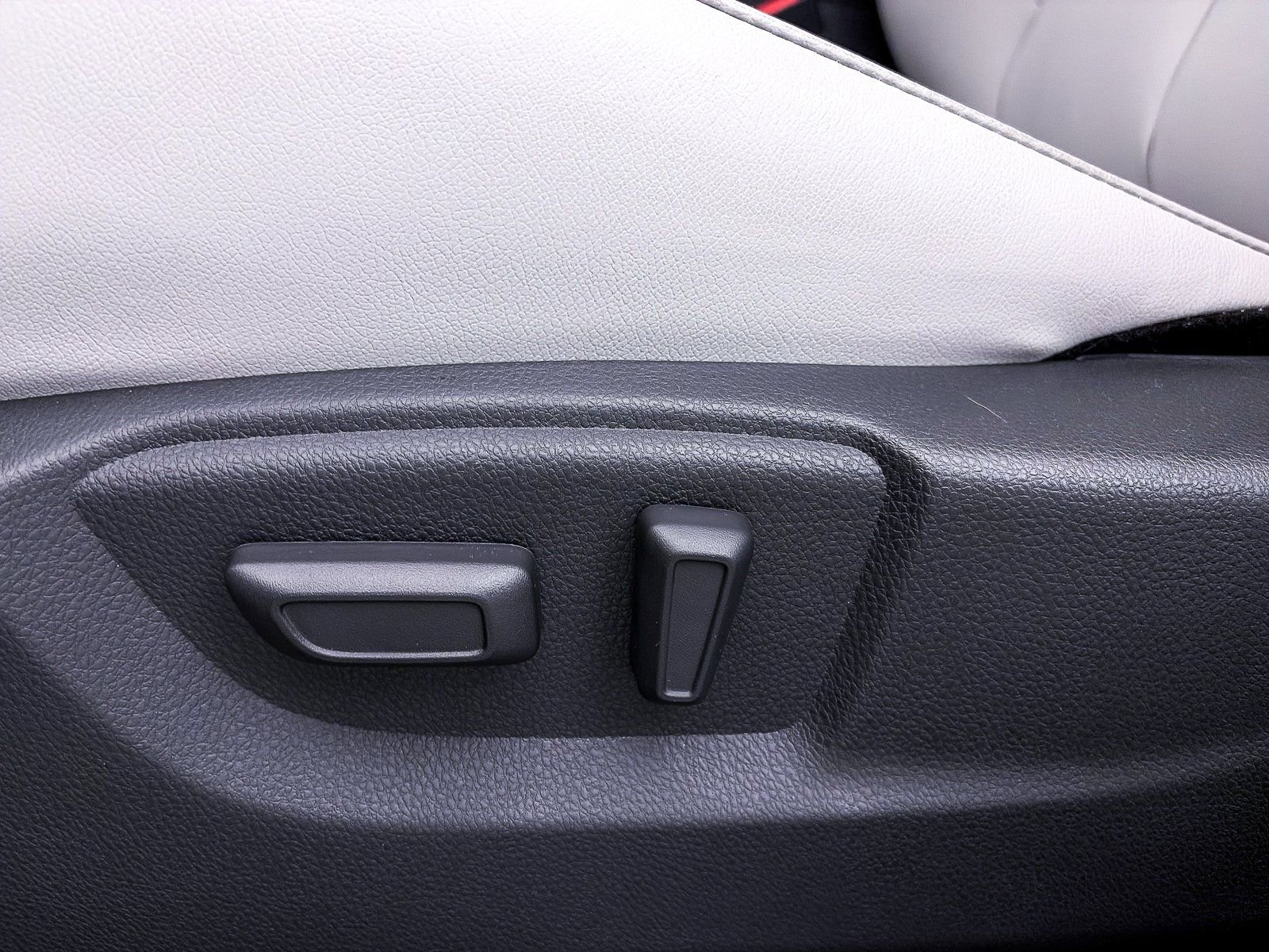 New 2026 Mitsubishi Eclipse Cross SEL image 10